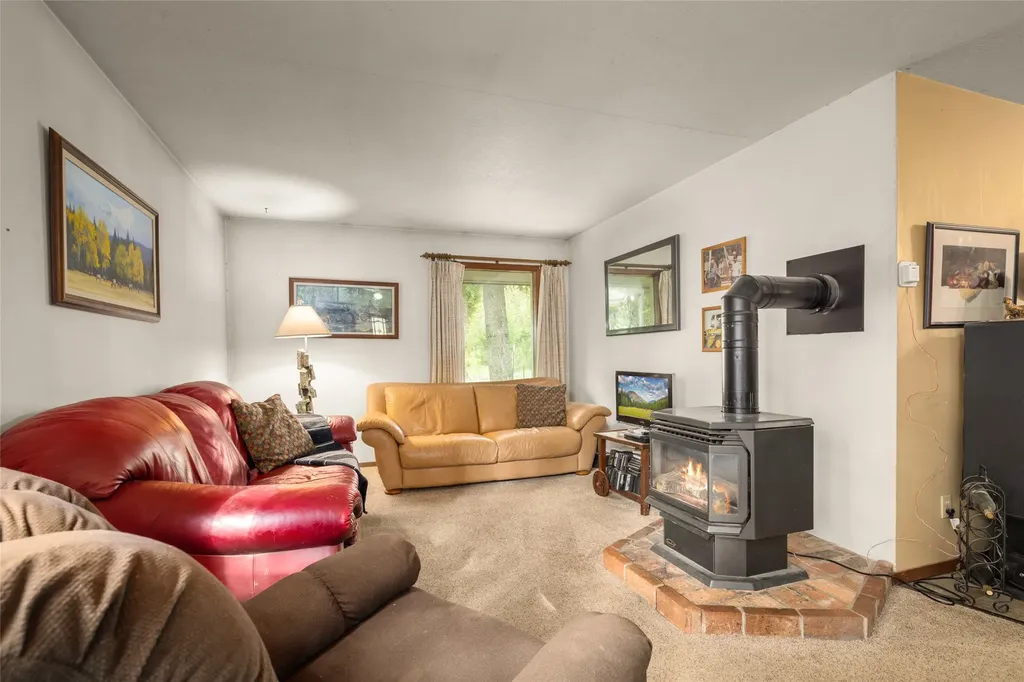 8250 Us Highway 2 W Marion MT 59925