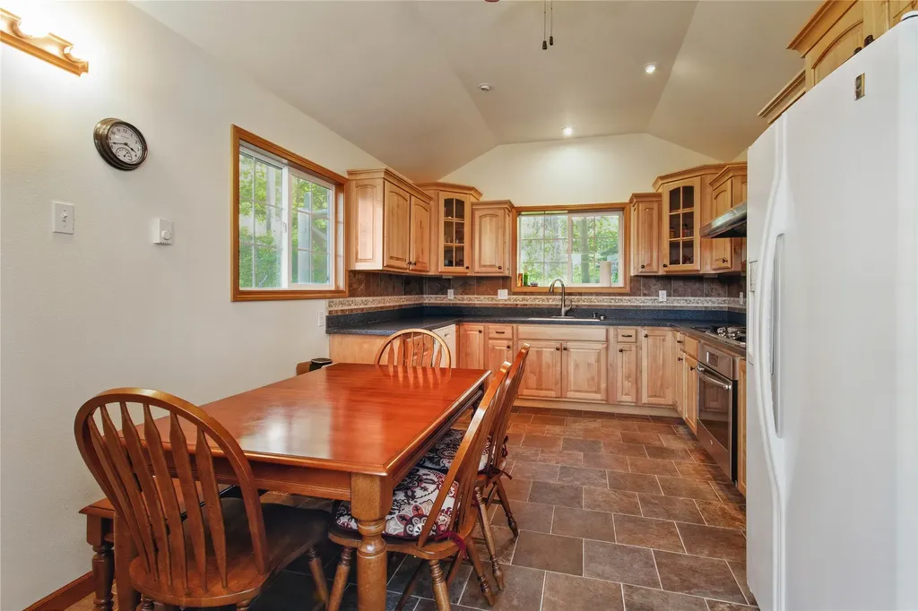 29137 Rocky Point Road Polson MT 59860