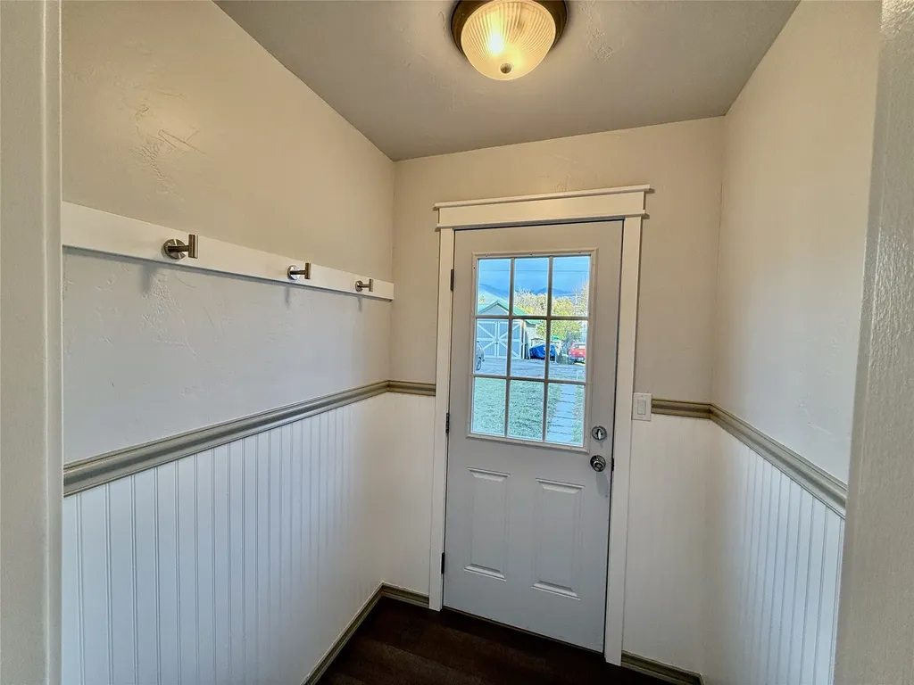 506 1st Avenue E Eureka MT 59917