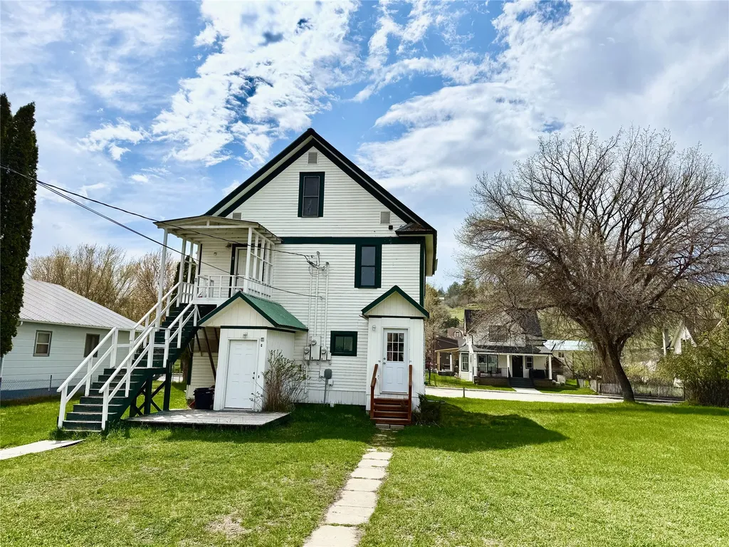 506 1st Avenue E Eureka MT 59917