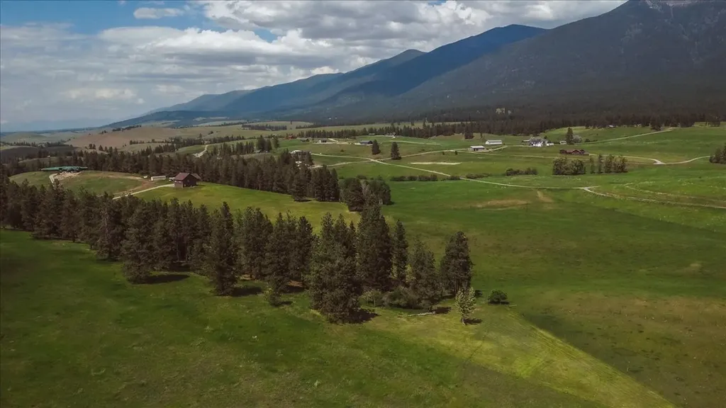 273 Game Trail Eureka MT 59917