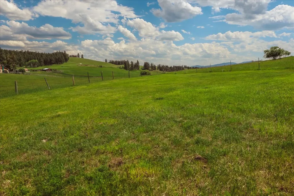 273 Game Trail Eureka MT 59917