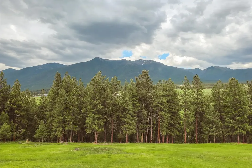 273 Game Trail Eureka MT 59917
