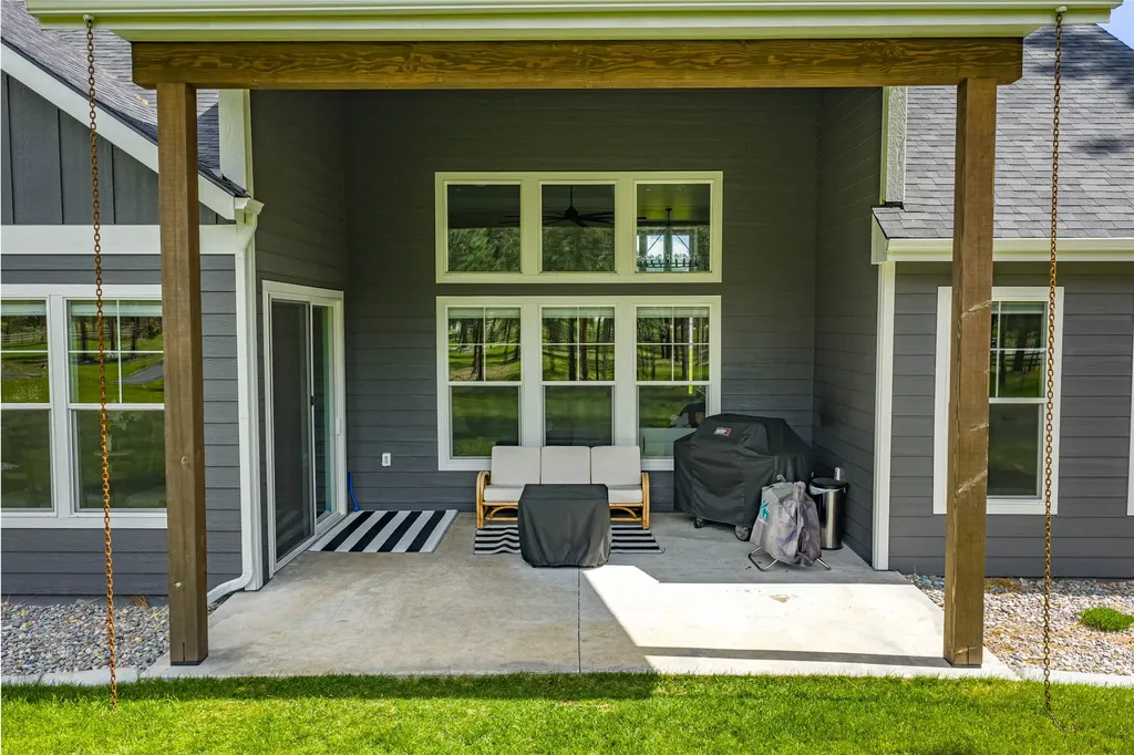 10131 Barns Court Lolo MT 59847