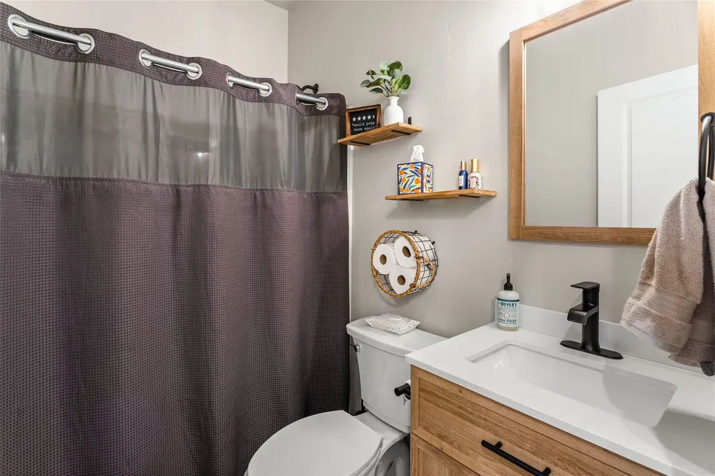 10131 Barns Court Lolo MT 59847