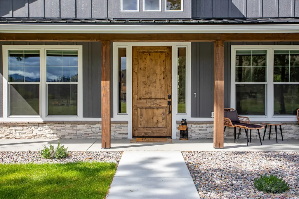 10131 Barns Court Lolo MT 59847