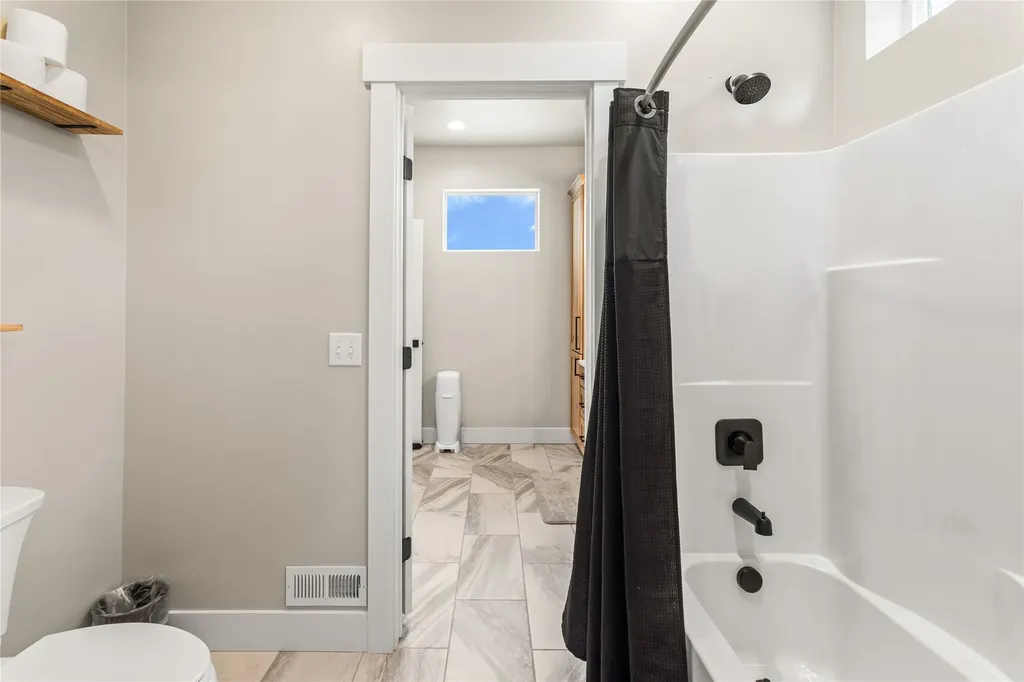 10131 Barns Court Lolo MT 59847