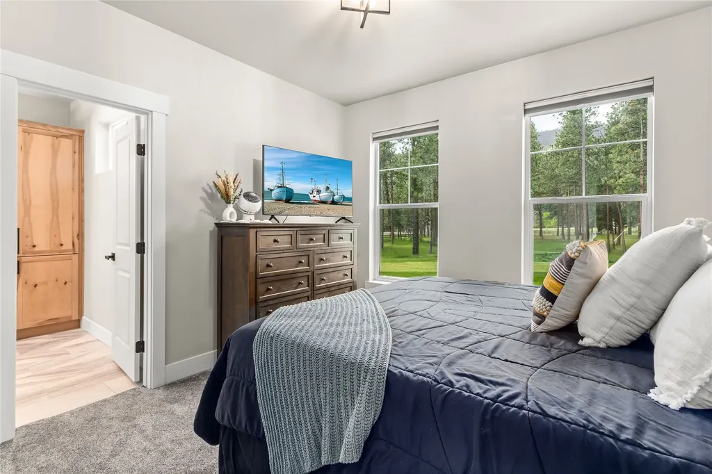 10131 Barns Court Lolo MT 59847