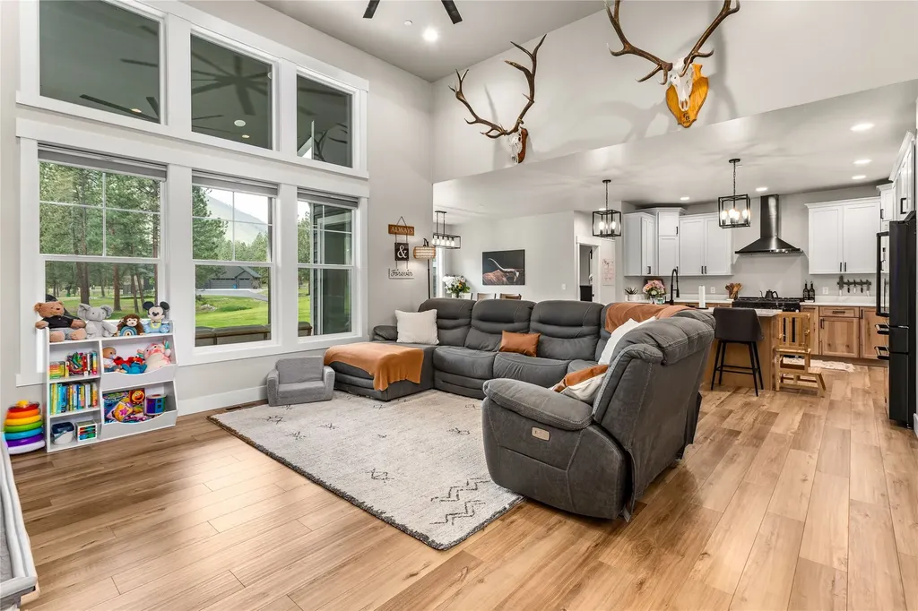10131 Barns Court Lolo MT 59847