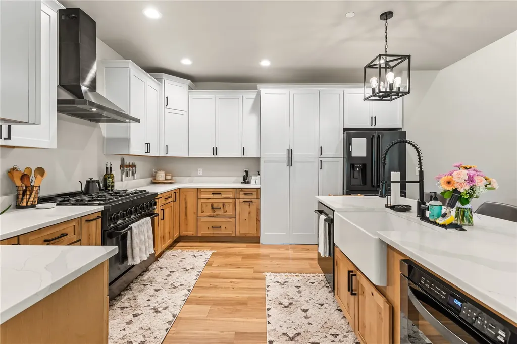 10131 Barns Court Lolo MT 59847