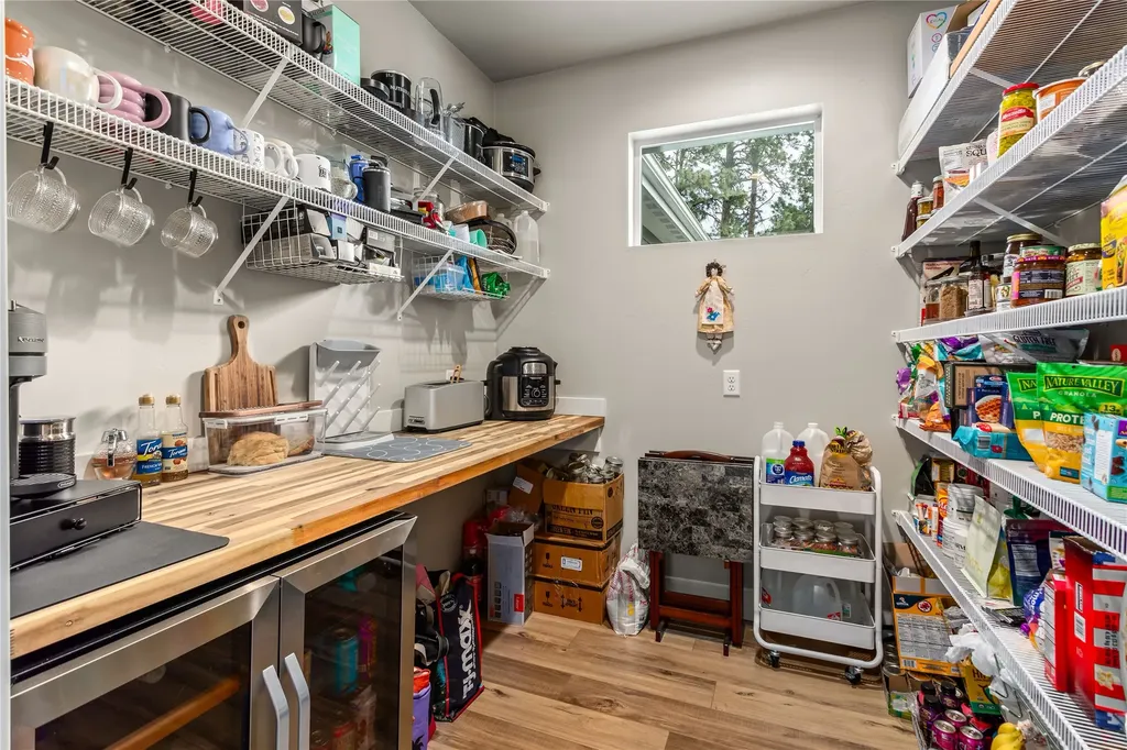 10131 Barns Court Lolo MT 59847