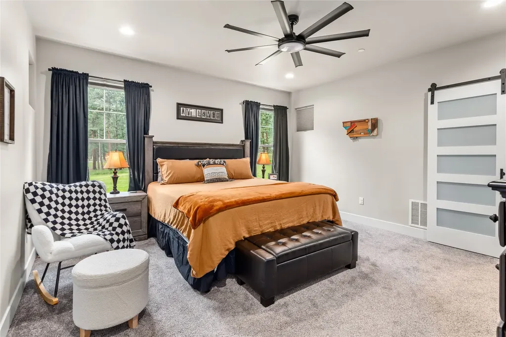 10131 Barns Court Lolo MT 59847