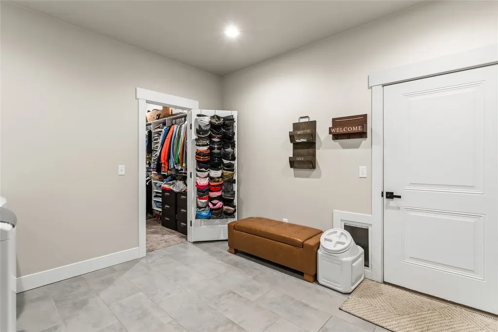 10131 Barns Court Lolo MT 59847