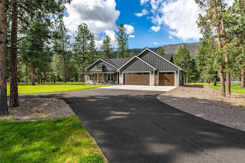 10131 Barns Court Lolo MT 59847
