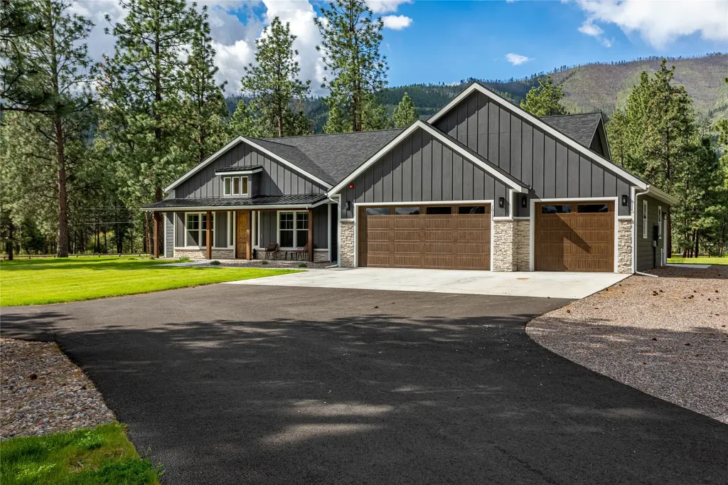 10131 Barns Court Lolo MT 59847