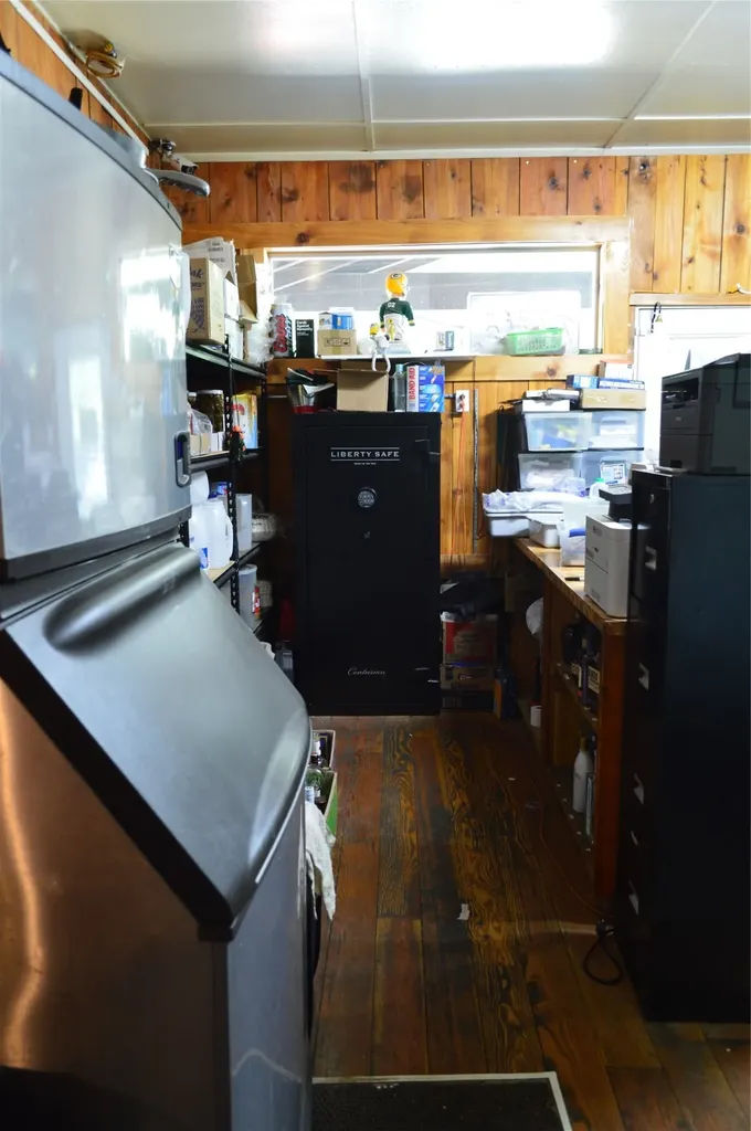 19824 Bull Lake Road Troy MT 59935