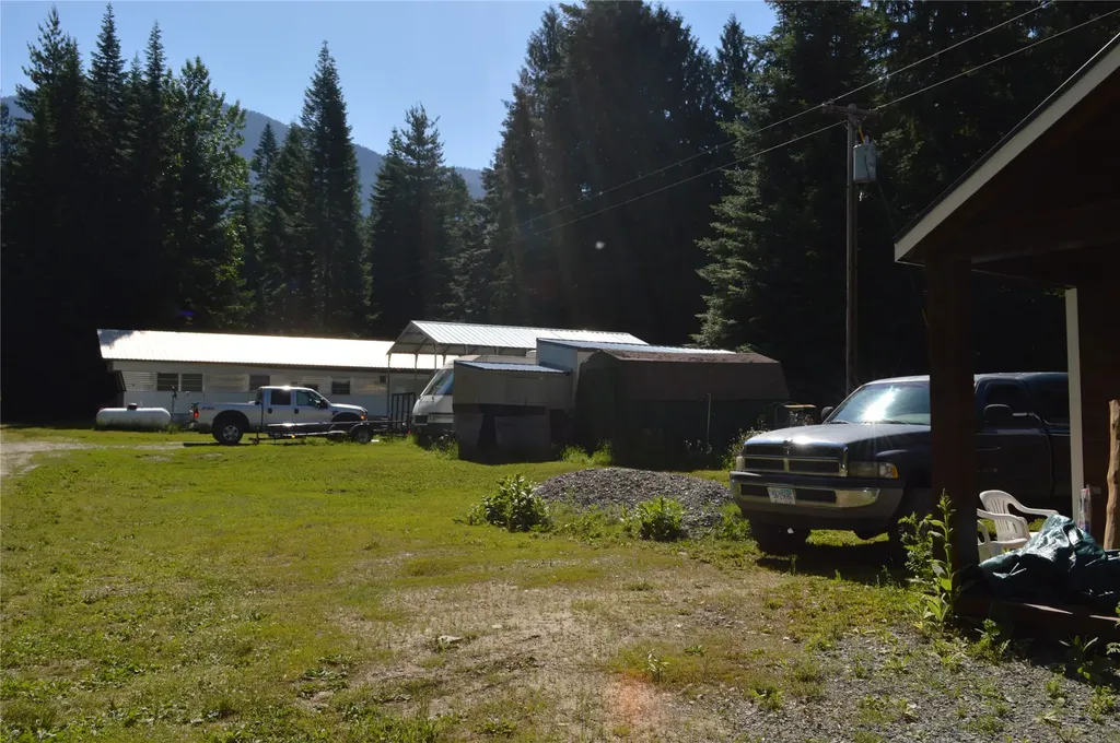 19824 Bull Lake Road Troy MT 59935