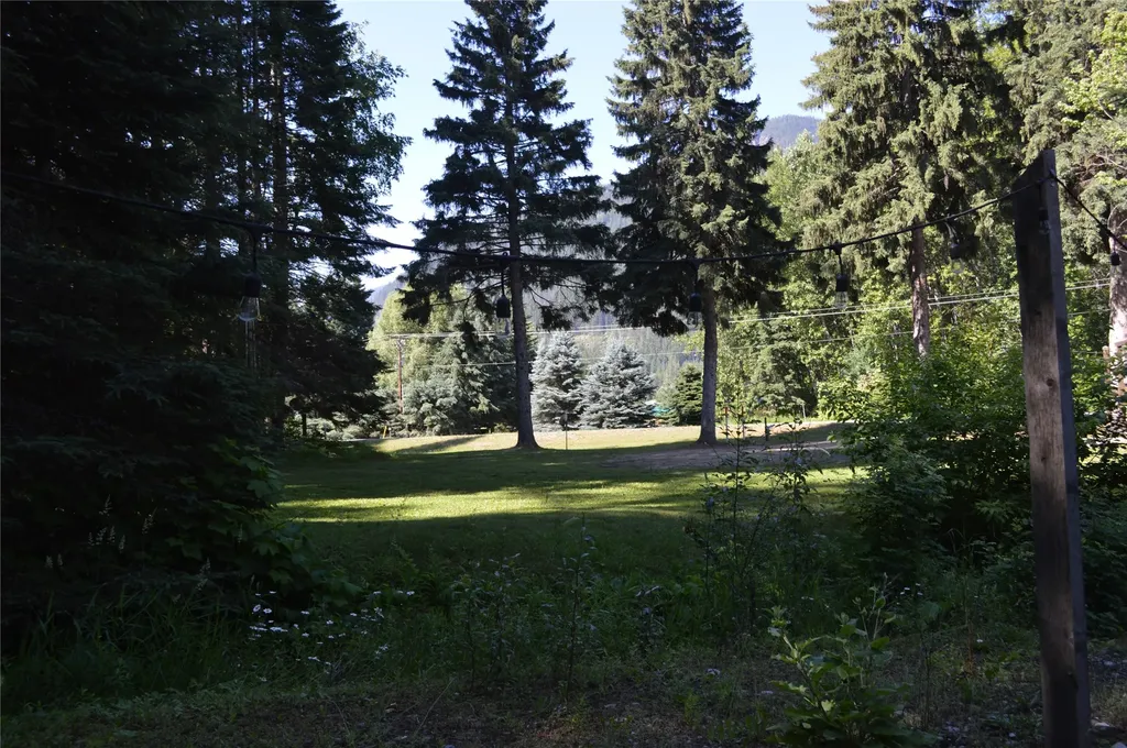 19824 Bull Lake Road Troy MT 59935