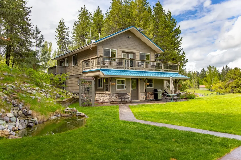 580 Hollow Lane Bigfork MT 59911