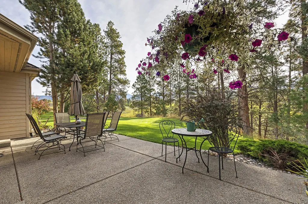909 Hamilton Heights Road Corvallis MT 59828