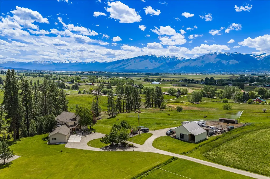 909 Hamilton Heights Road Corvallis MT 59828