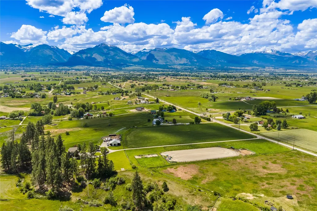 909 Hamilton Heights Road Corvallis MT 59828