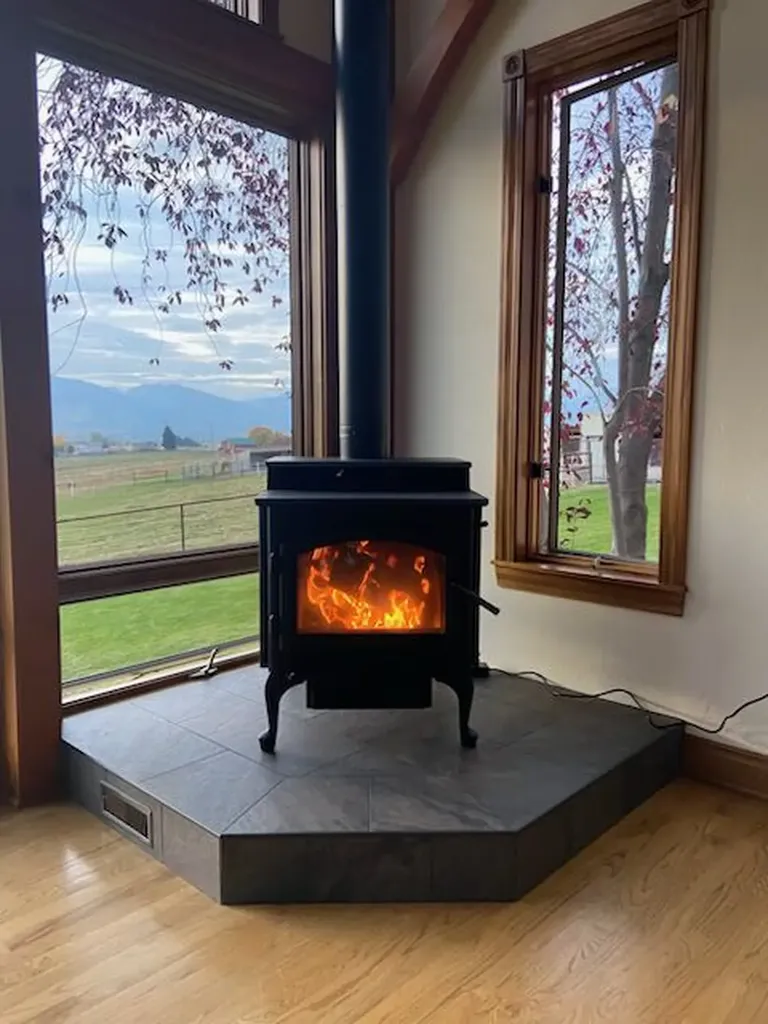 909 Hamilton Heights Road Corvallis MT 59828
