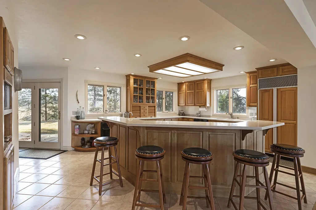 909 Hamilton Heights Road Corvallis MT 59828