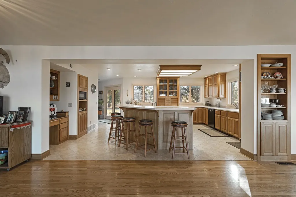 909 Hamilton Heights Road Corvallis MT 59828