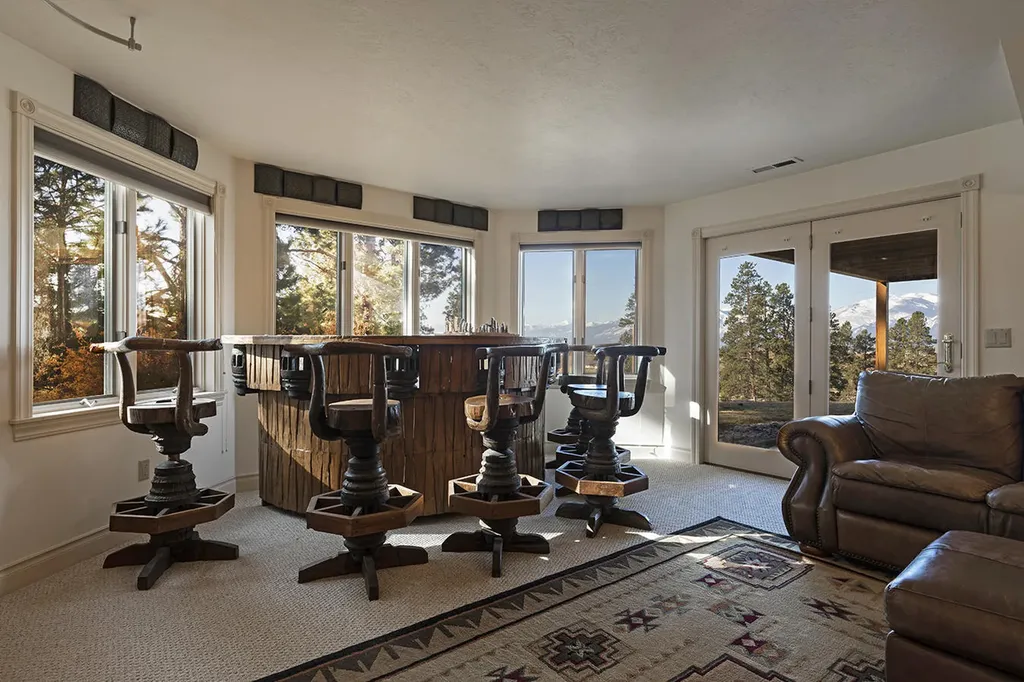909 Hamilton Heights Road Corvallis MT 59828
