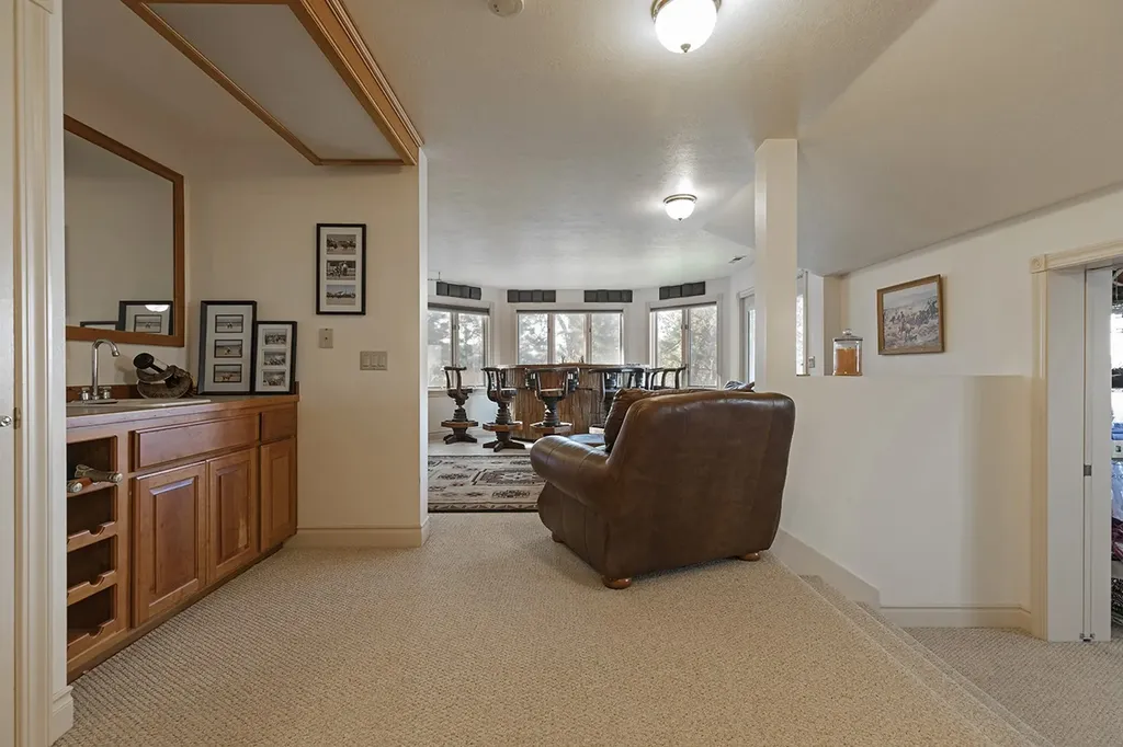 909 Hamilton Heights Road Corvallis MT 59828