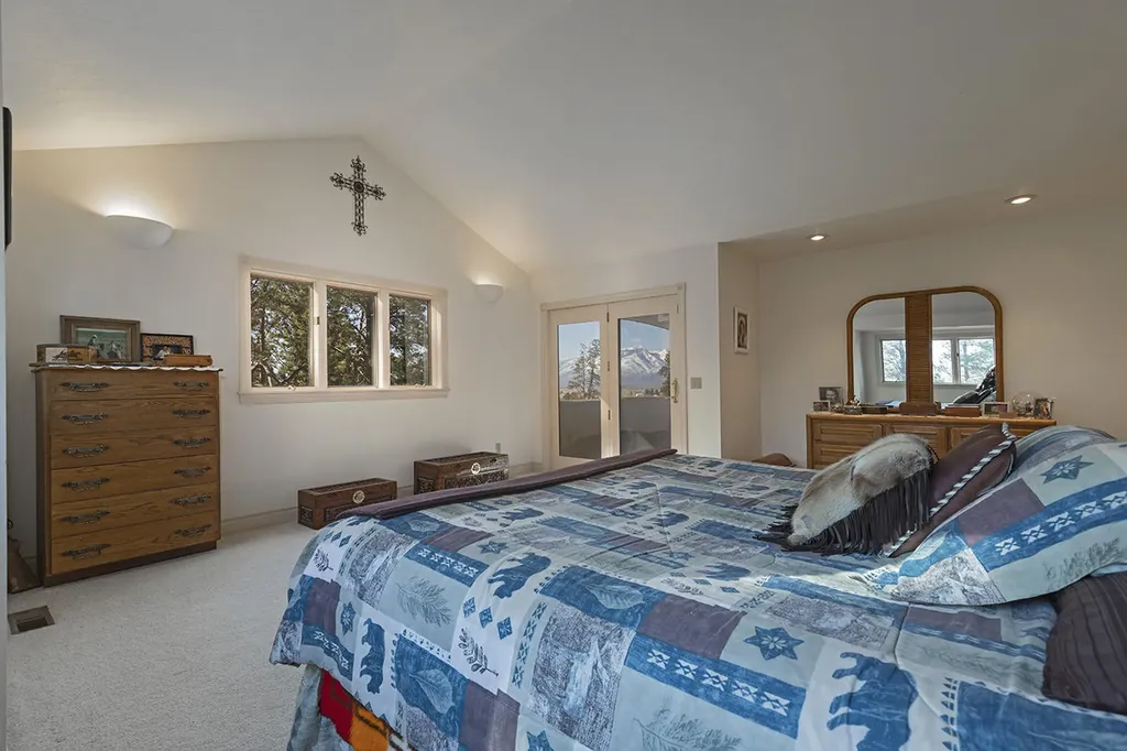 909 Hamilton Heights Road Corvallis MT 59828