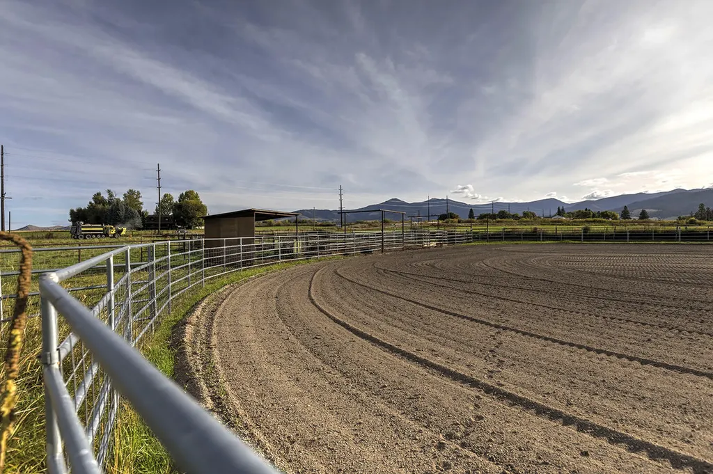 909 Hamilton Heights Road Corvallis MT 59828