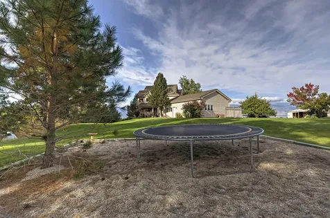 909 Hamilton Heights Road Corvallis MT 59828