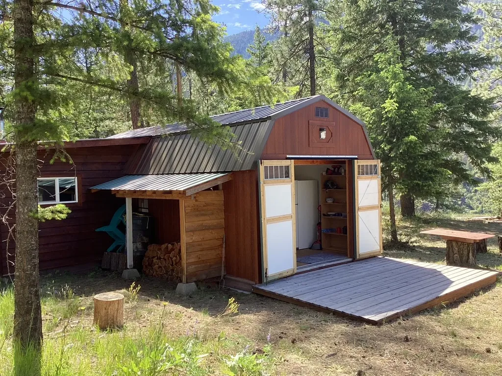 12 Trap Club Lane Thompson Falls MT 59873