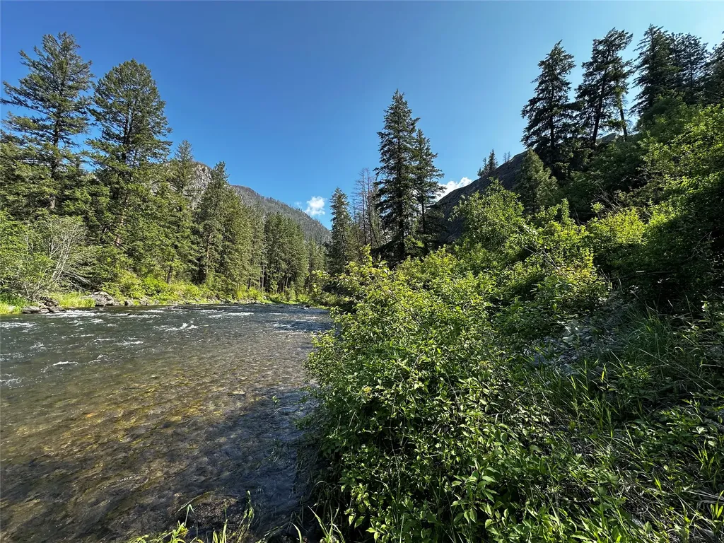 12 Trap Club Lane Thompson Falls MT 59873