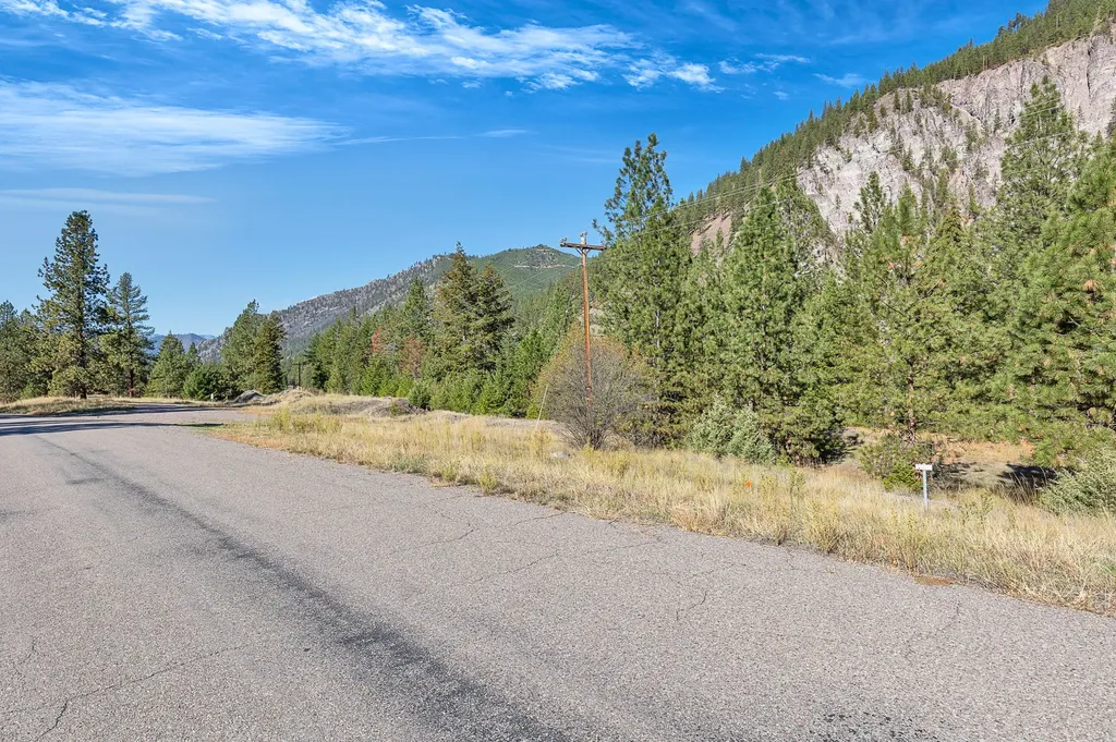 4016 Old Highway 10 W Alberton MT 59820