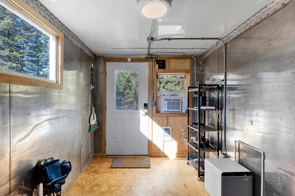 4016 Old Highway 10 W Alberton MT 59820