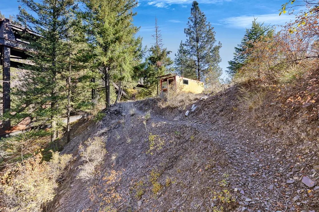 4016 Old Highway 10 W Alberton MT 59820