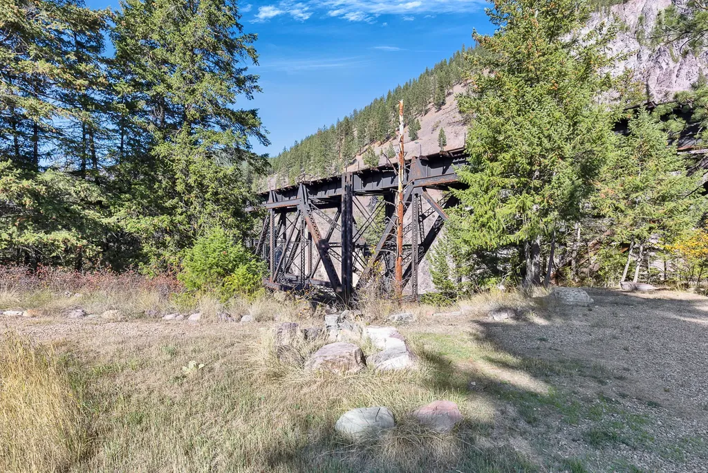 4016 Old Highway 10 W Alberton MT 59820