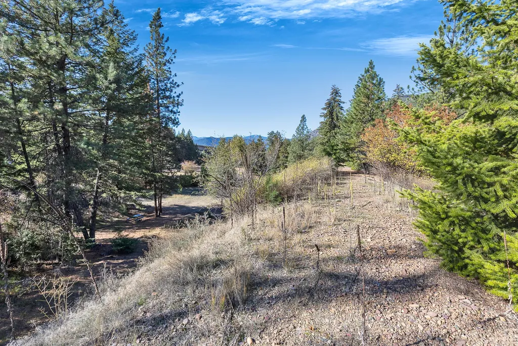 4016 Old Highway 10 W Alberton MT 59820