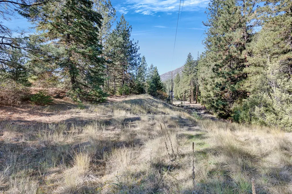 4016 Old Highway 10 W Alberton MT 59820
