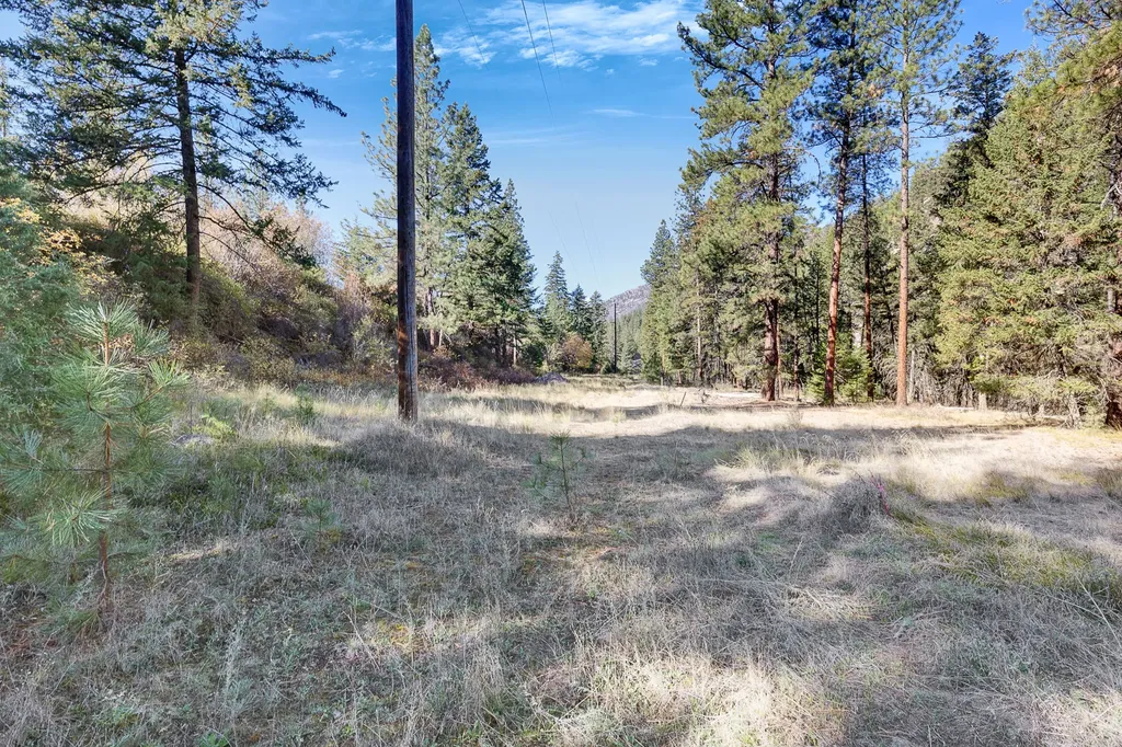4016 Old Highway 10 W Alberton MT 59820