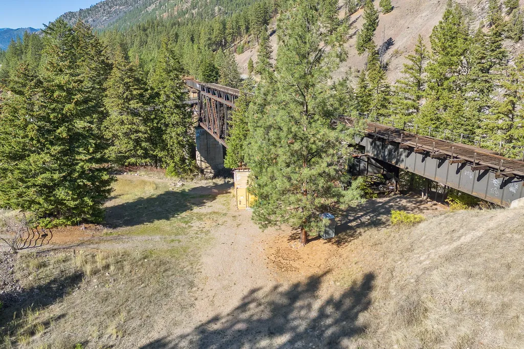 4016 Old Highway 10 W Alberton MT 59820