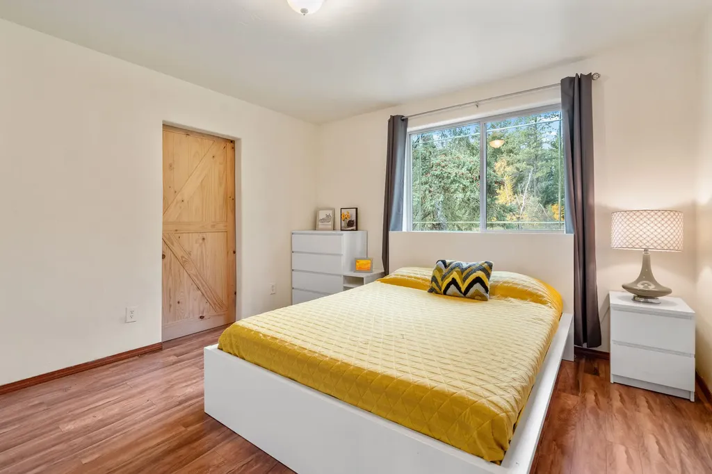 183 Middle View Trail S Columbia Falls MT 59912