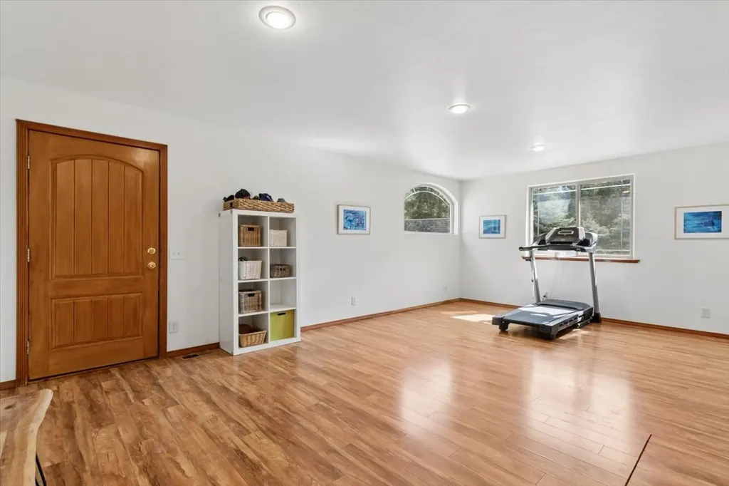183 Middle View Trail S Columbia Falls MT 59912