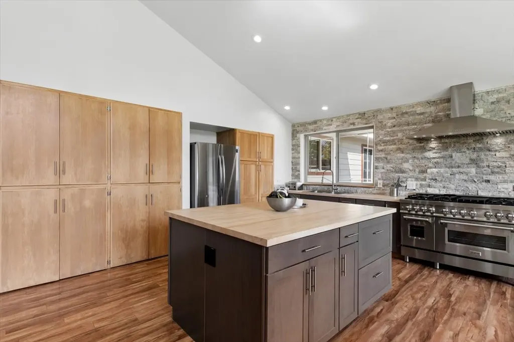 183 Middle View Trail S Columbia Falls MT 59912