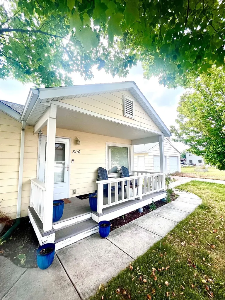 806 4th Street W Polson MT 59860