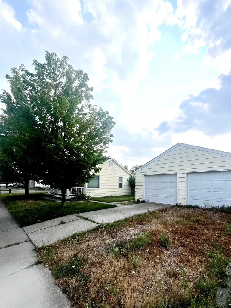 806 4th Street W Polson MT 59860