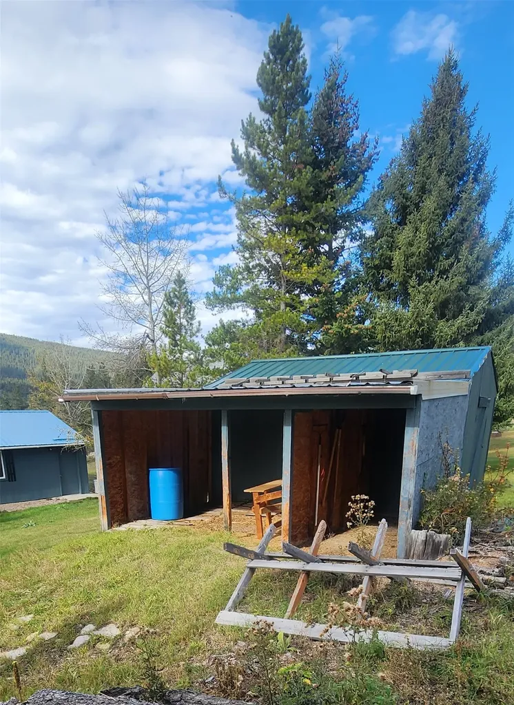 47 Dav Loop Road Monarch MT 59463